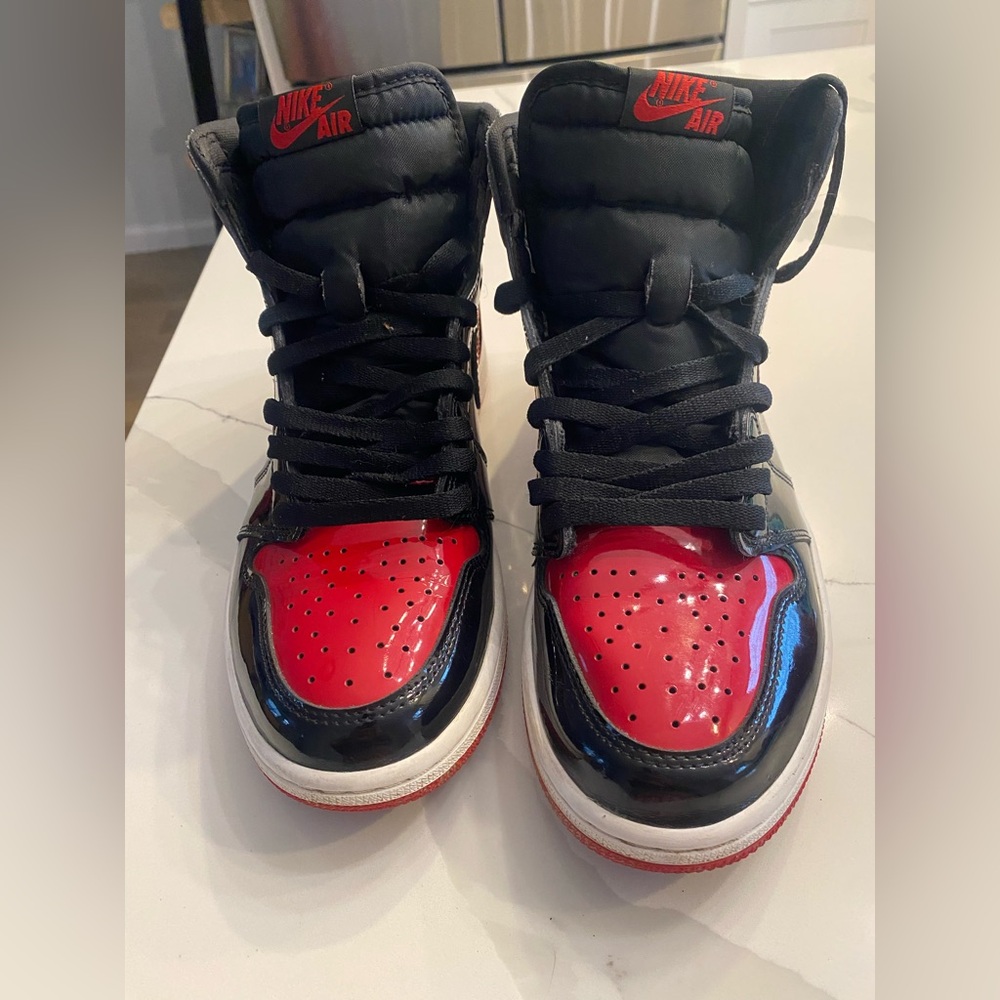 Jordan 1 Retro High OG 'Patent Bred'